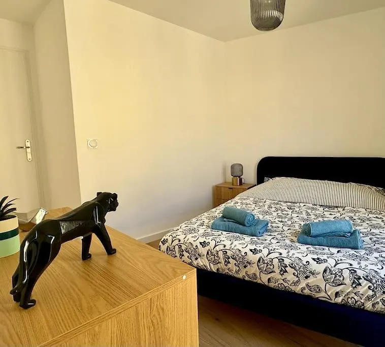 Appartement Lumineux Avec Terrasses Le Luc
