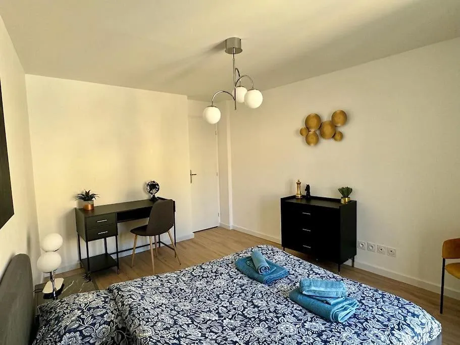 Appartement Lumineux Avec Terrasses Le Luc 0*,